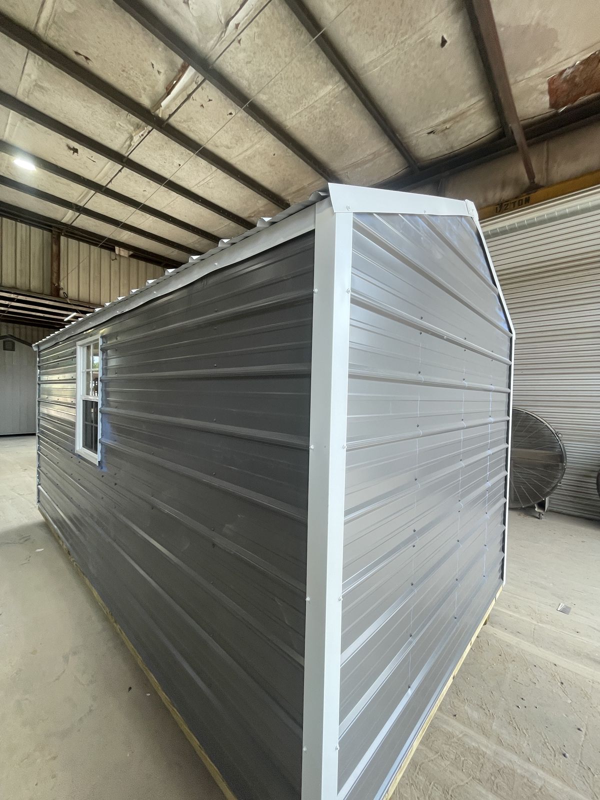 Metal utility 8x16